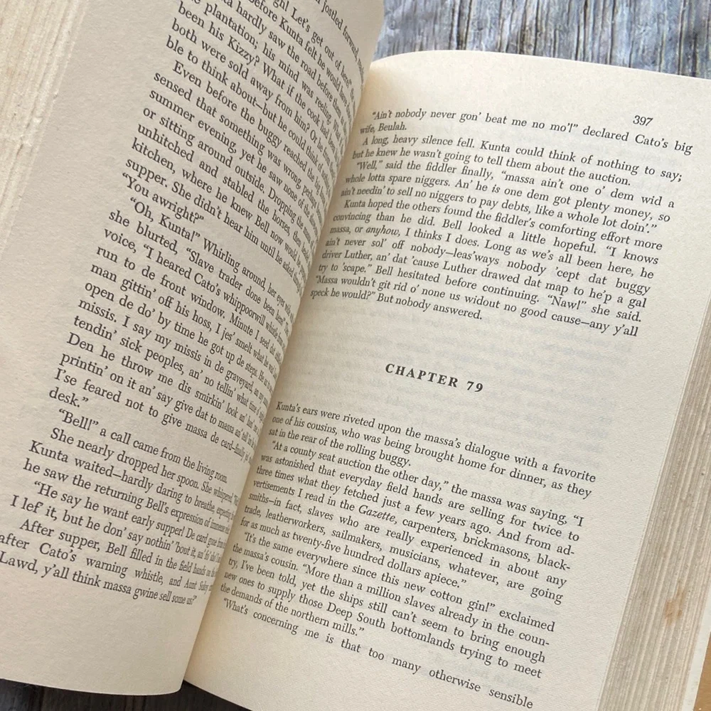 Vintage Classic Alex Haley 'Roots' Hardcover Book copyright 1976
